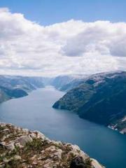 Rong Shao Nan Ning Y